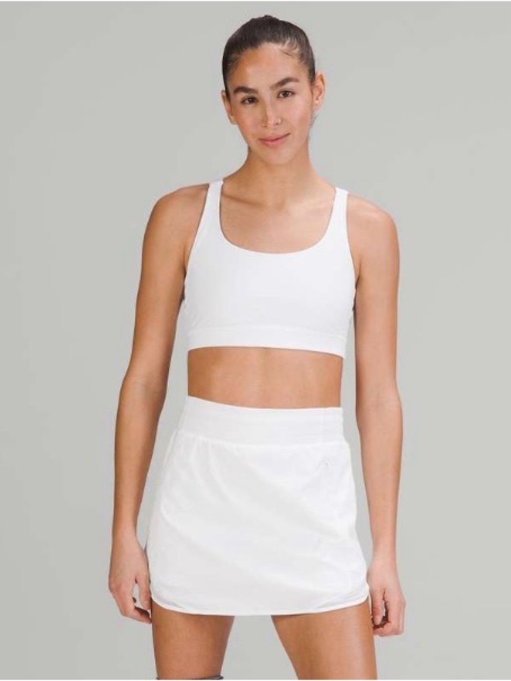 Lululemon Hotty Hot High-Rise Skirt
White Sz 4